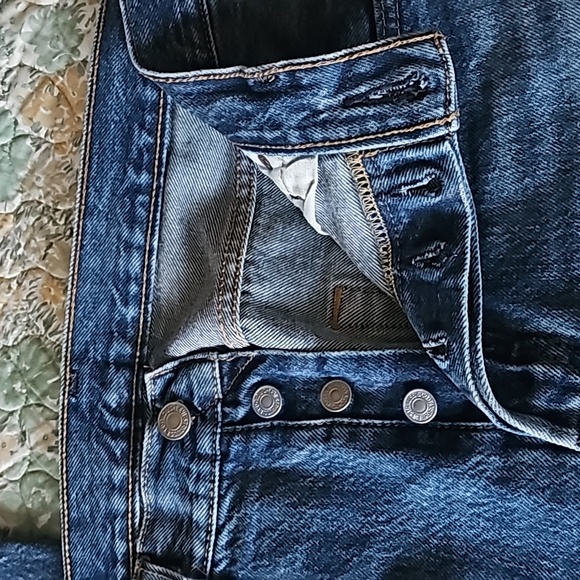 Levi's 501 Jeans - 32 x 30 - Picture 2 of 5